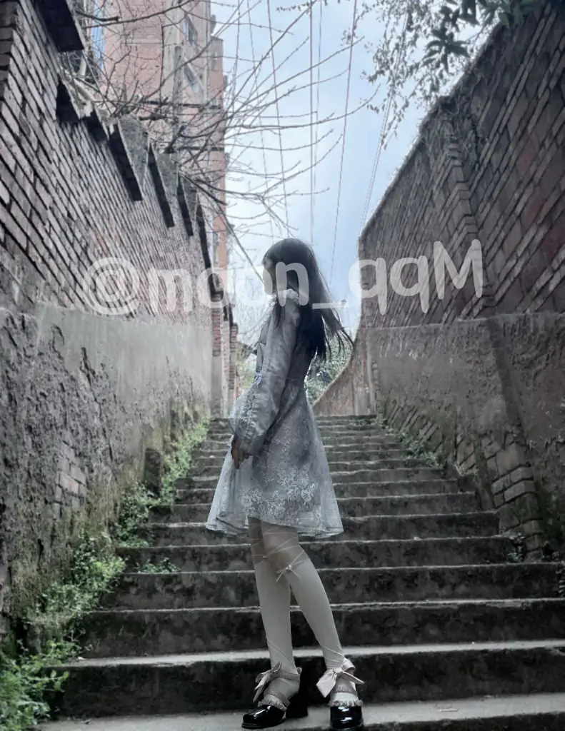 狐骨moon_qqM作品合集 [110P+80V/526M]