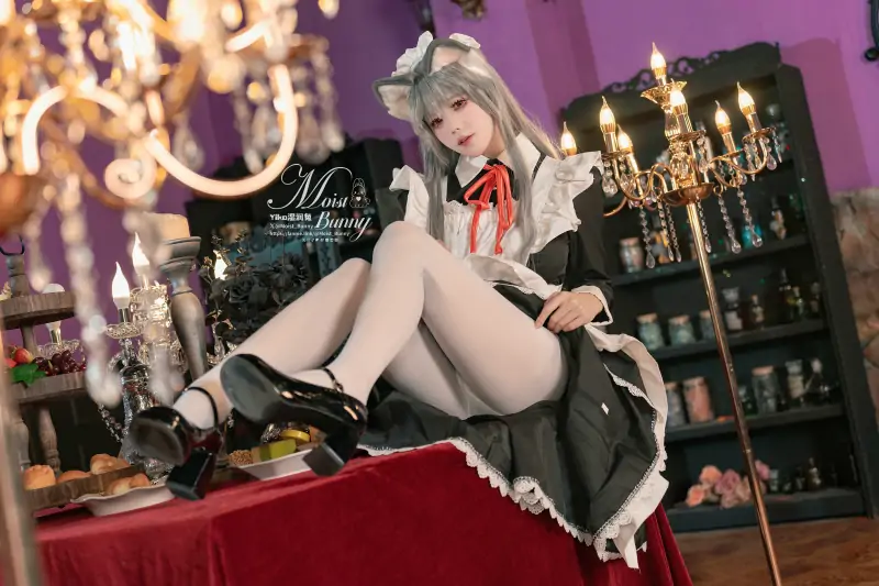 黏黏团子兔(Yiko湿润兔) – 新作 Cos [菲奇子女仆+愚夜密函] [114P+2V/3.35G]