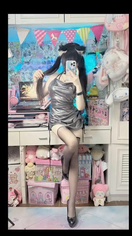 钙片老师 –  2K提督定 渔网袜 [13P+1V/796MB]