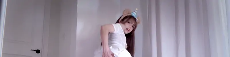 kittyxkum 绯红小猫 – 新作 15分钟 Cos 长腿高跟短裙 [1V/694MB]