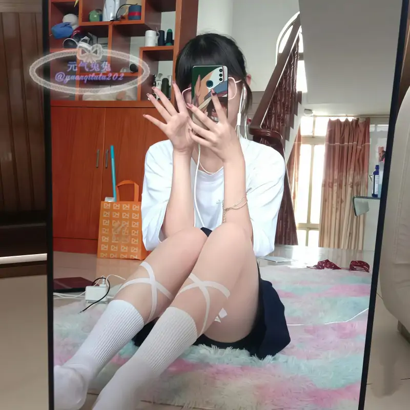 元气兔兔 – [含新增] 1.43小时 私拍合集 [21P+65V/860MB]