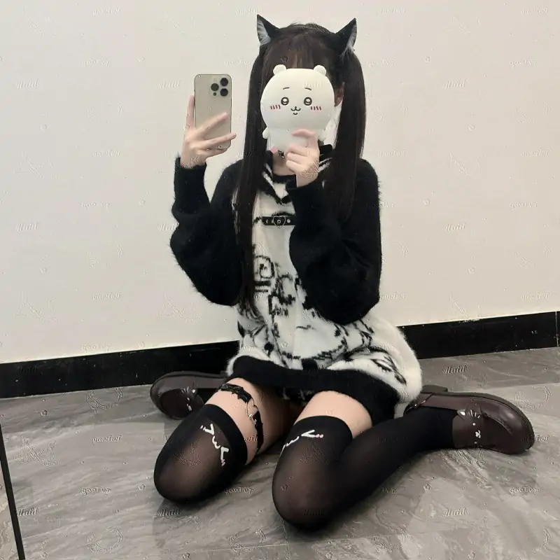 忧郁小糕 – [Tg更新] [推荐] 3.25G 顶级露脸合集 [3.25G]