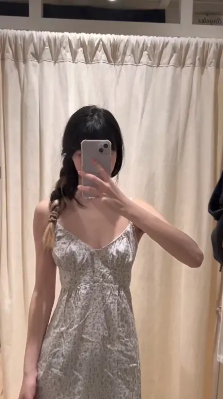 困困狗 – 新作 15分钟 分腿器黑丝 [1V/428MB]