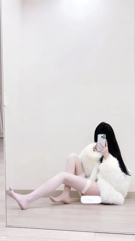 小美@miyoki – 新作 [门槛完整] 14分钟 双女出演 [88P+1V/1.05G]