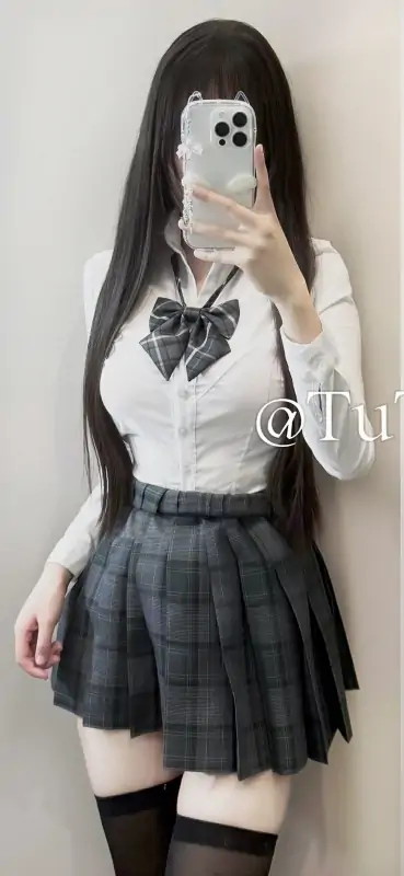 宅@TuT5y5 – 新作 [512门槛] 9分钟 金主1-1视频定制 [61P+1V/558MB]