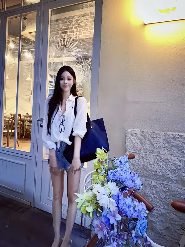 leelee(sam老师)作品 [219p+20v1.1G]