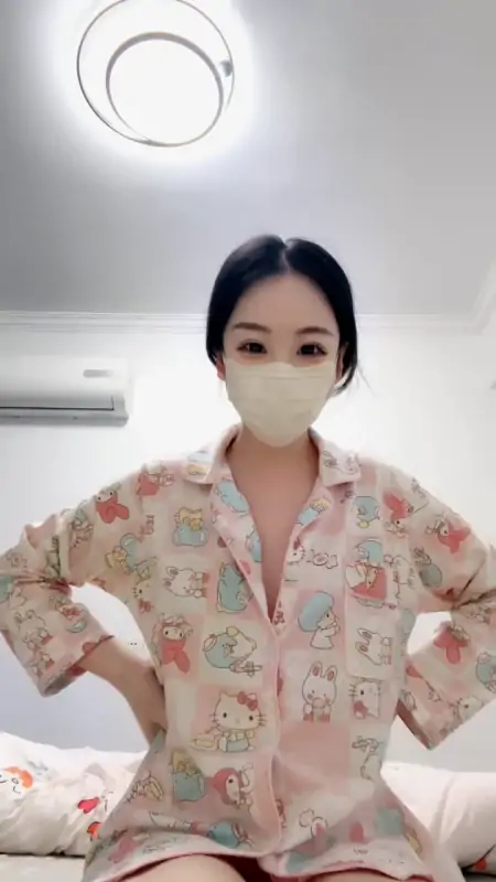 喵喵大王不想说话5月合集 [16v3.53G]