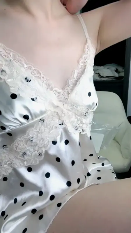 喵喵大王不想说话5月合集 [16v3.53G]