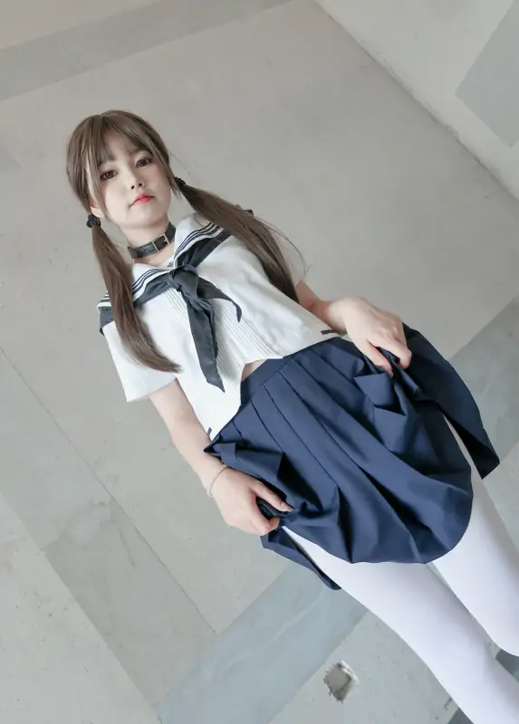 摄影师素人渔夫 – 小冰捆绑JK [111P+2V/1.48G]