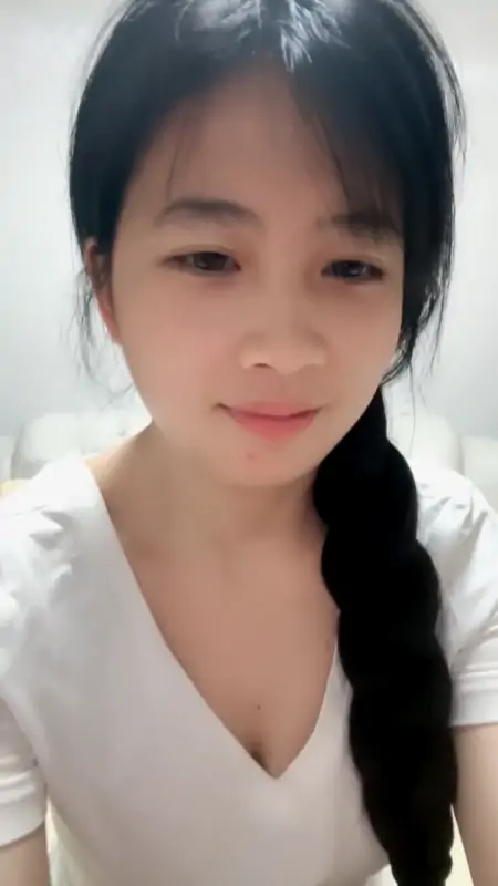 乖巧主播清纯学妹直播合集 [4V/2.04G]