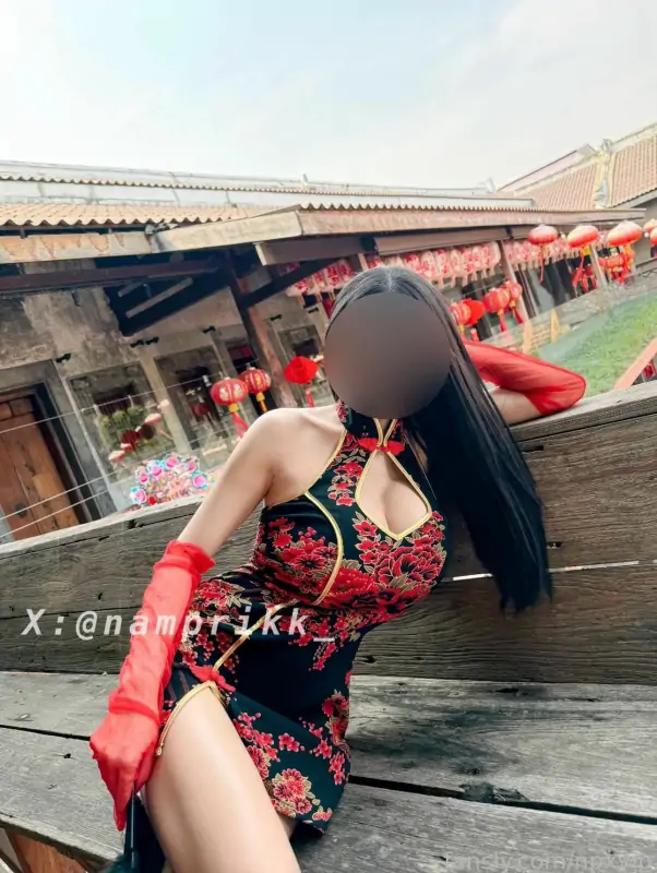 极品巨胸网红npxvip(namprikk)of与fl近期新作 [37P+6V/2.15G]