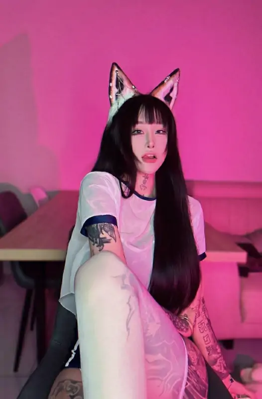 D音白虎网红九条南无视图作品合集新作 [32P+47V/2.5G]