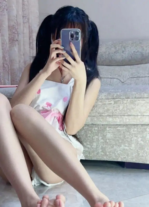 少萝涵事 – [188门槛] 2.06小时 福利订阅 [nPnV-3.92G]