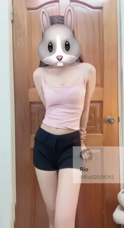 小R@RIO – 新作 [门槛福利] 40分钟 7月~9月最新反差合集 [74V/7.15G]