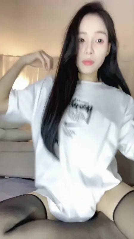 七彩主播【小奶糖kk】 直播录播付费房 丝袜长腿御姐作品第二弹 [12V/10.6G]