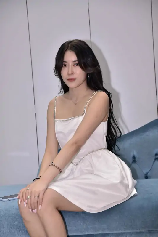 国模艺术写真精选402套合集 – 高清资源[1725GB]