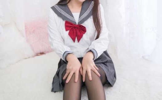 白烨 绝对足域+赠品 [76P+9V/1.47G]