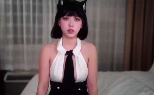 黑猫露娜酱 (blackcat) 出差爬上床 [1V/248M]