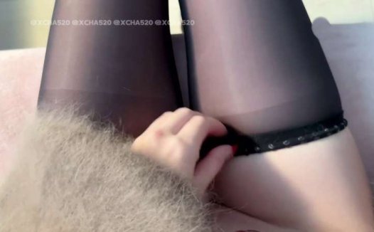 搽搽 毛衣珍珠黑丝 [1V/327M]